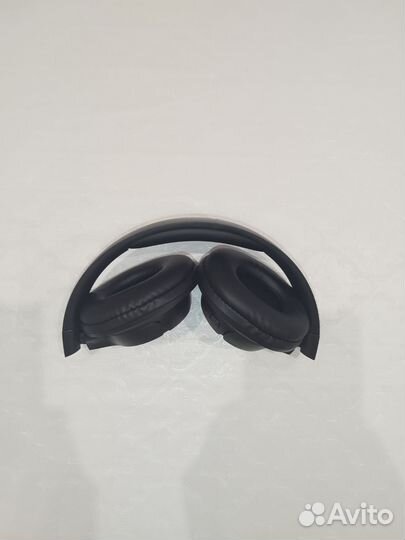 Беспроводные наушники JBL