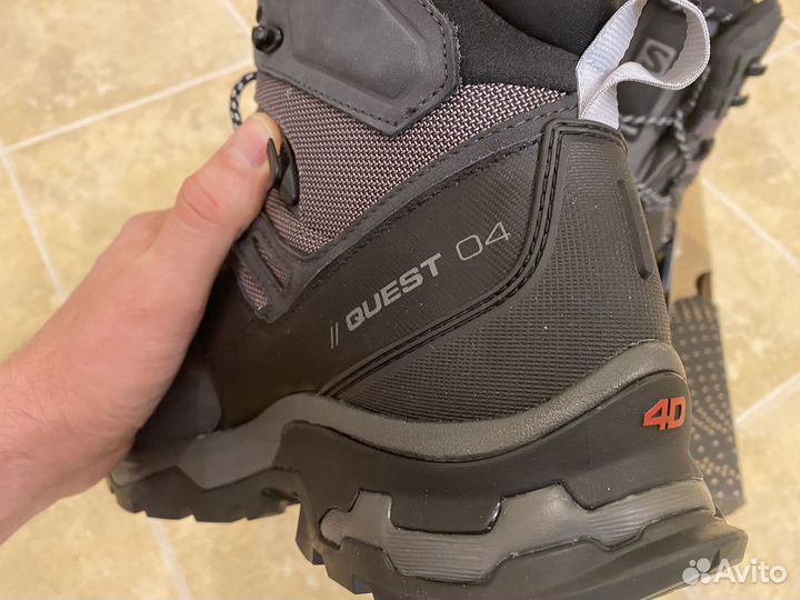 Трекинговые ботинки Salomon Quest 4 GTX