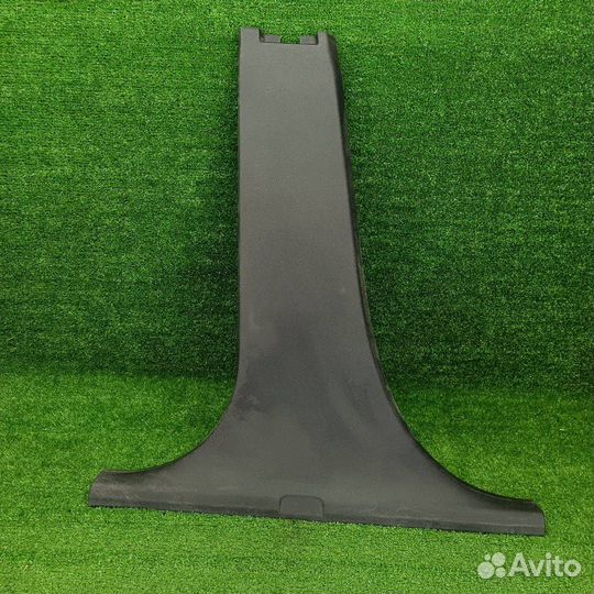 Обшивка центральной стойки левая нижняя Skoda