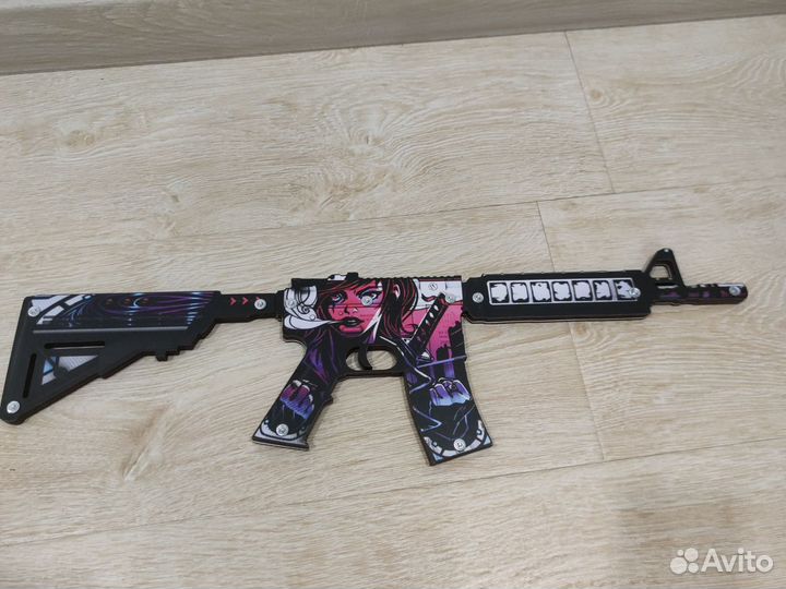 Автомат деревянный в отличном состоянии