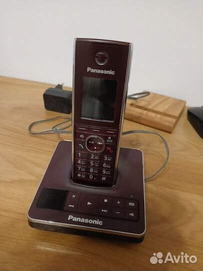 Радиотелефон panasonic KX-TG8561RU