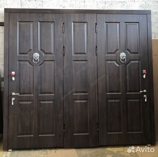 Металлическая входная группа для загородного дома