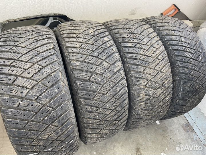 Goodyear Ultragrip Ice Arctic 205/55 R16 94T
