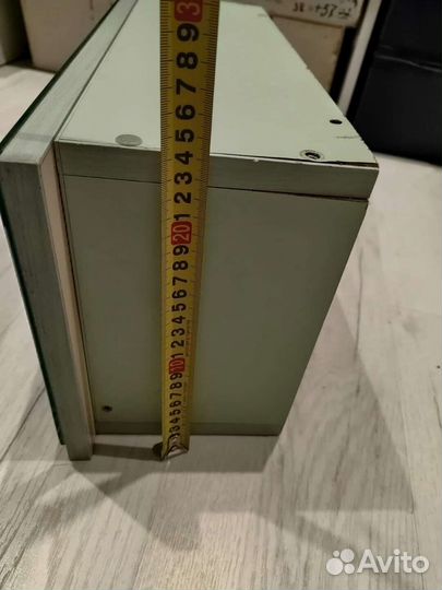 Подвесная полка в ванную