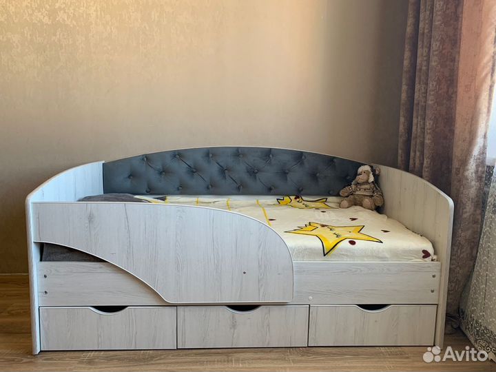 Кровать детская С бортиком Новая Фабрика