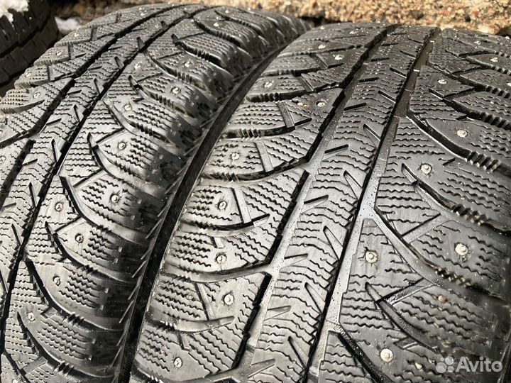 Bridgestone Ice Cruiser 7000 205/55 R16