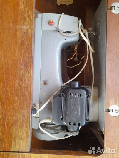 Швейная машинка Подольск,находится в зубово