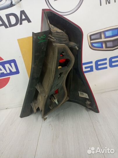 Фонарь задний renault sandero