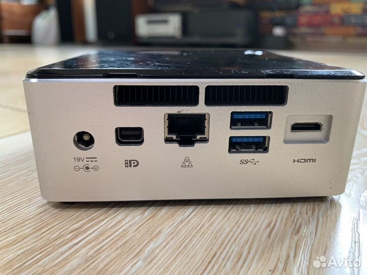 Мини-пк Intel NUC 5i3RYH Core i3/8GB/500gb M2.nvme