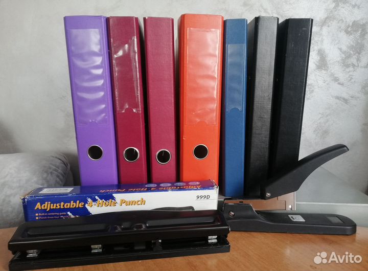 Папка регистратор, дырокол KW-triO, степлер