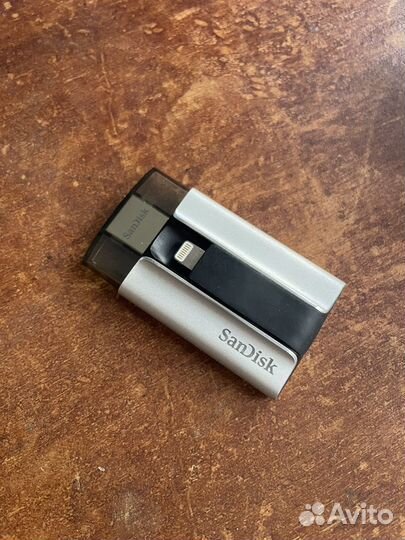 Sandisk IXand Flash drive 32 Gb