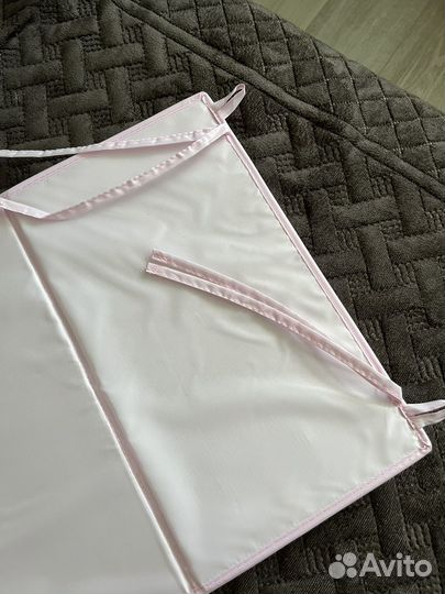 Органайзер на детскую кроватку