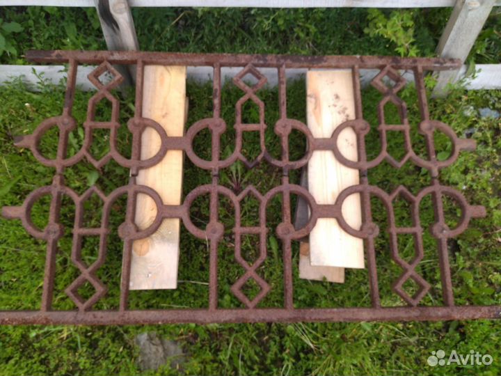 Металлические решетки(ограждение)