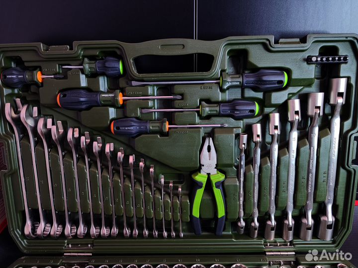 Большой набор инструментов 