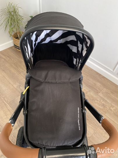 Коляска 2 в 1 Happy Baby Mommer