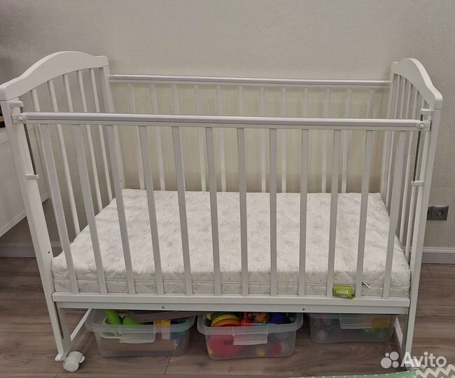 Детская кроватка