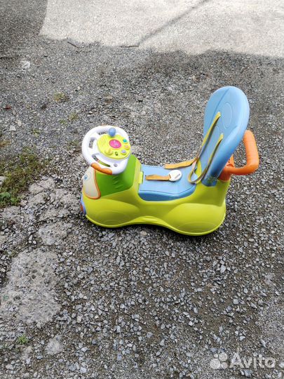 Детская машина каталка Chicco 