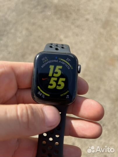 Apple watch se nike