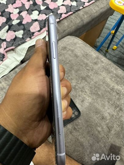 Мобильные телефоны бу iPhone 11