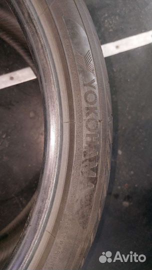 Yokohama Advan Sport V105 285/30 R20
