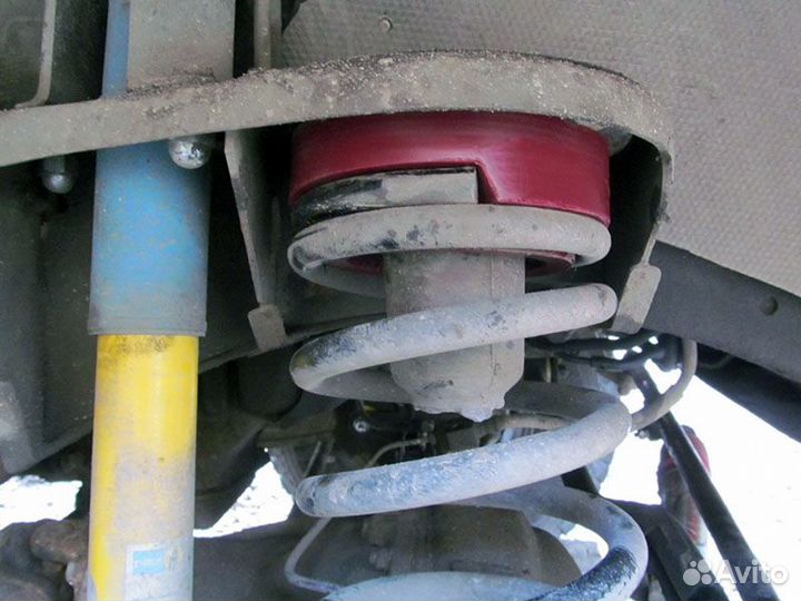 Проставки задних пружин Nissan Y60 30 мм