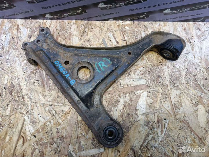 Рычаг подвески передний правый Opel omega B