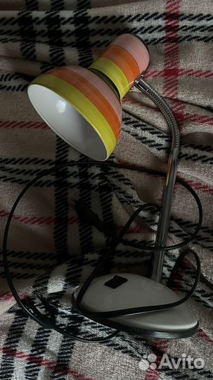 Лампа настольная