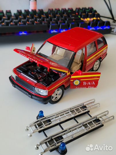 Bburago range rover 1/26