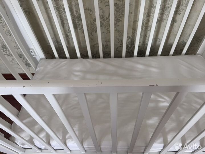 Детская кроватка Гандылян с маятником