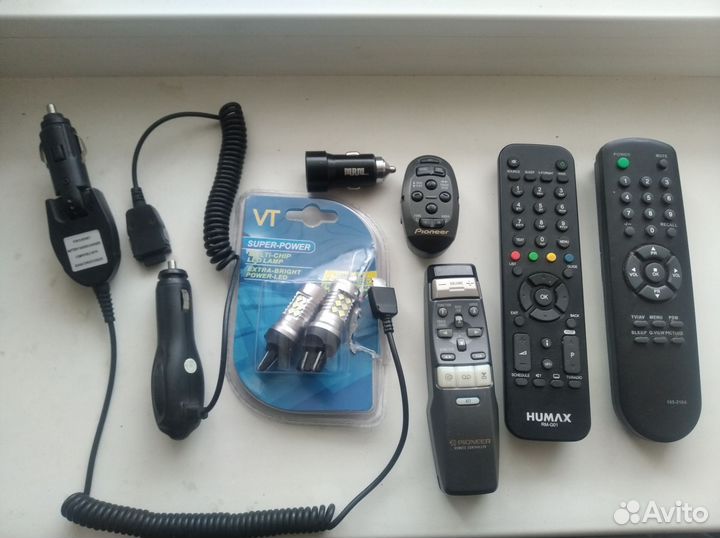 Пульты,шнуры,лампочки