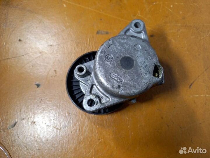 Ролик натяжителя Mercedes C-Class W204 M276 3.5I