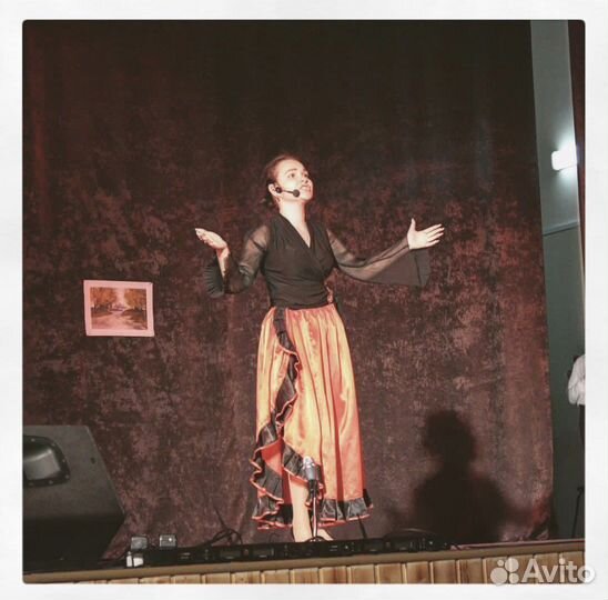 Написание сценариев, стихотворений, текстов песен