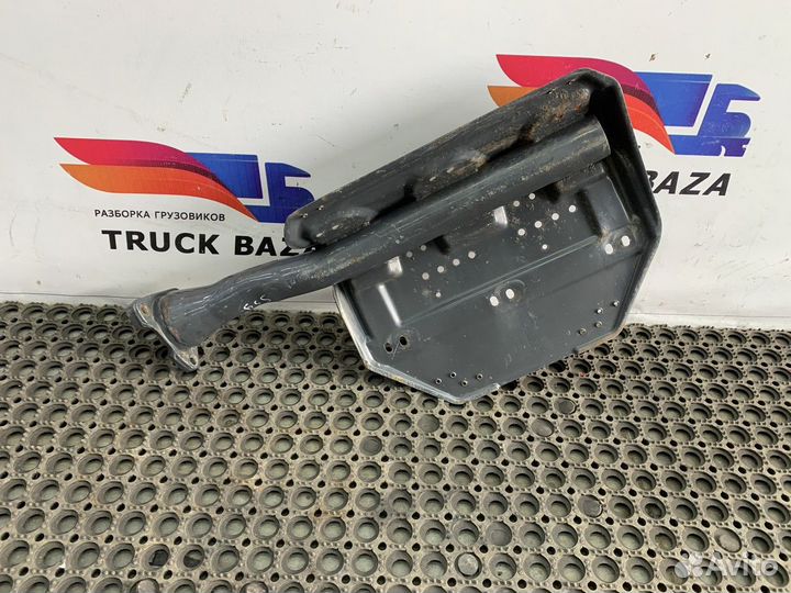 Кронштейн заднего крыла задняя часть левый