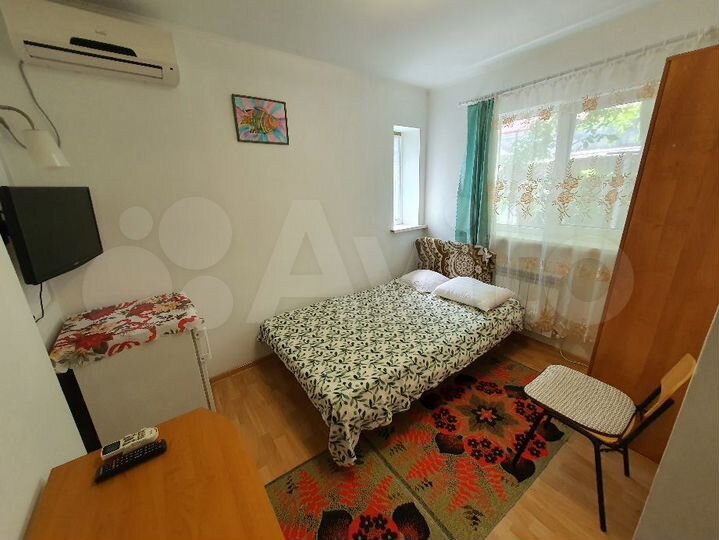 Комната 14 м² в 1-к., 1/2 эт.