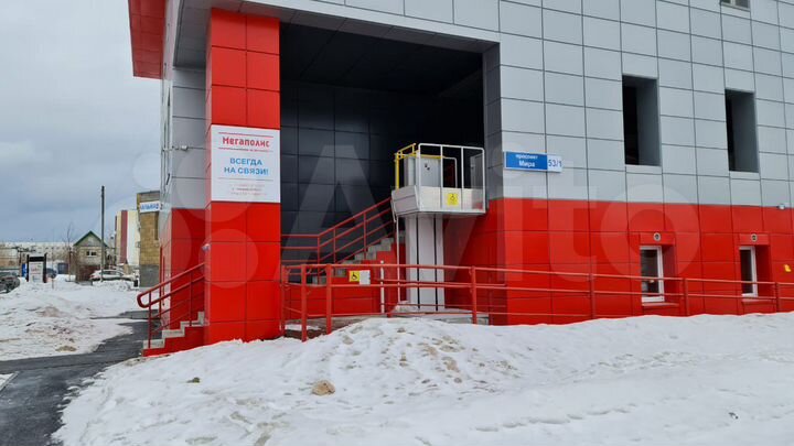 Рабочее место в офисе, коворкинг