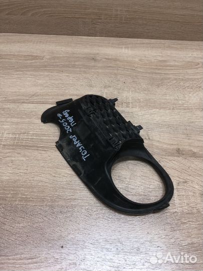 Рамка фары противотуманной левая tuareg 1