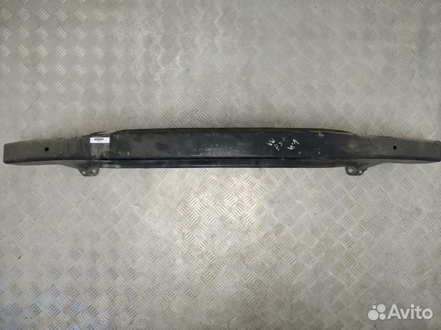 Усилитель переднего бампера Volkswagen Passat