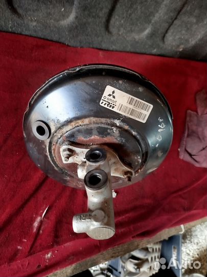Вакуум Mitsubishi colt 1.3