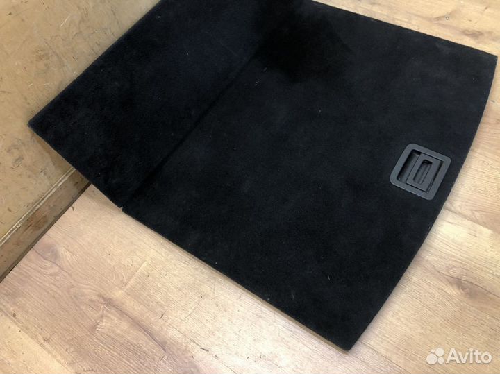 Пол багажника Volkswagen Touareg 2010-2018