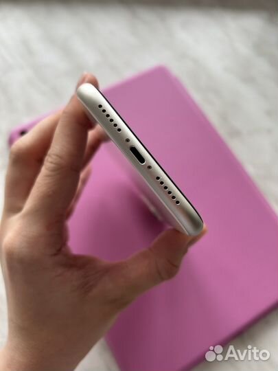 Телефон iPhone 11 128 gb