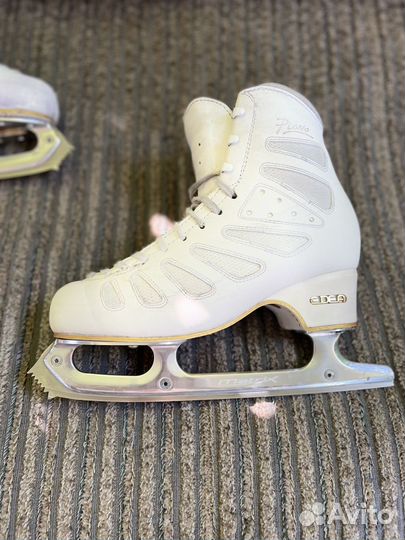 Фигурные коньки edea piano