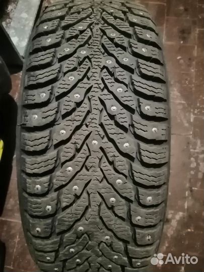 Nokian Tyres Hakkapeliitta 9 205/55 R16 и 205/55 R16