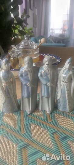 Фарфоровые статуэтки