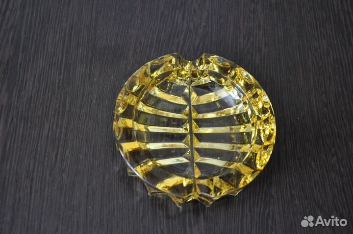 Пепельница цветная хрустальная