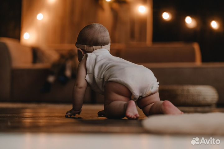 Боди вязаное для лямках 6-9 месяцев