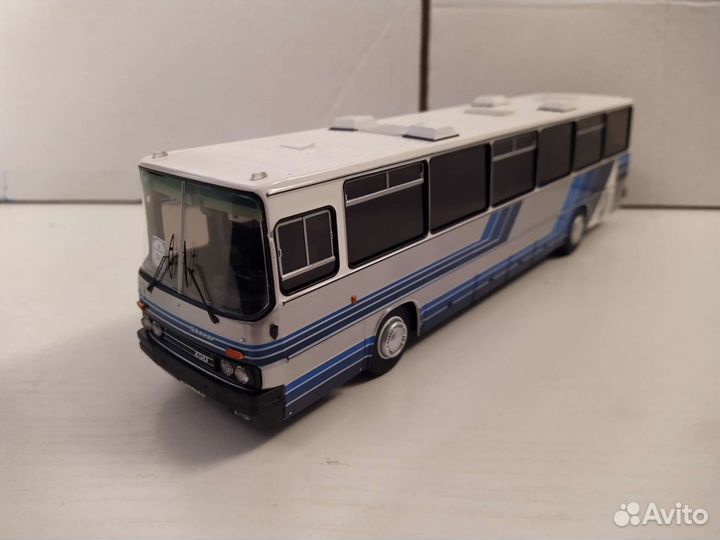 Автобус Икарус-250.59 синий Demprice 1:43