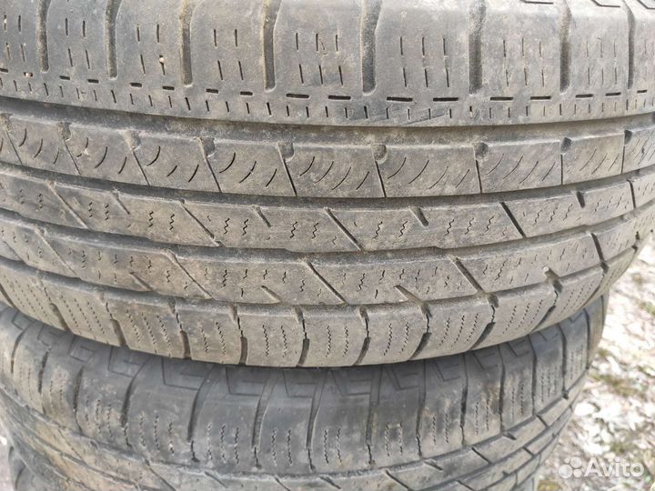 Continental CrossContact LX25 235/65 R17