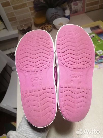 Сандалии crocs C12