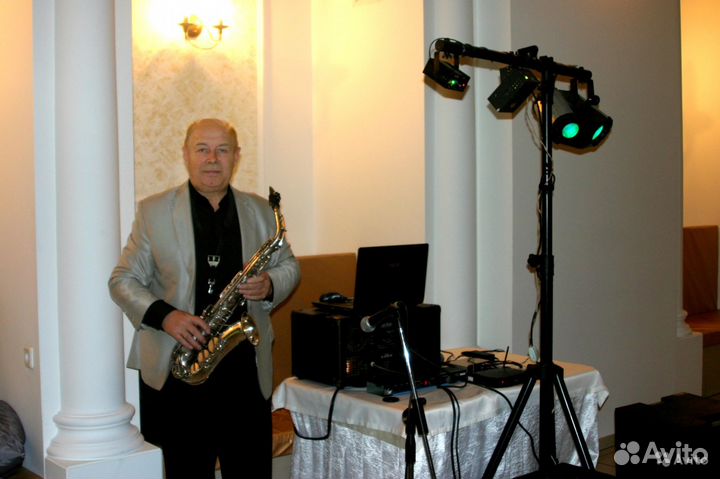 Саксофонист + диджей в одном лице на Ваш праздник