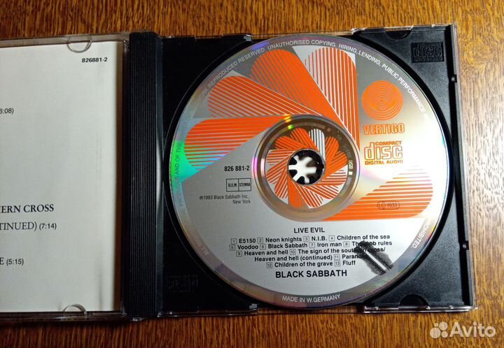 CD диски фирменные: Beatles, Black Sabbath и др